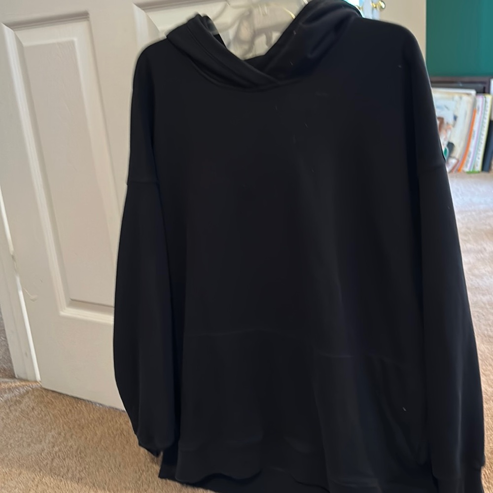 lululemon black size 14 sweatshirt